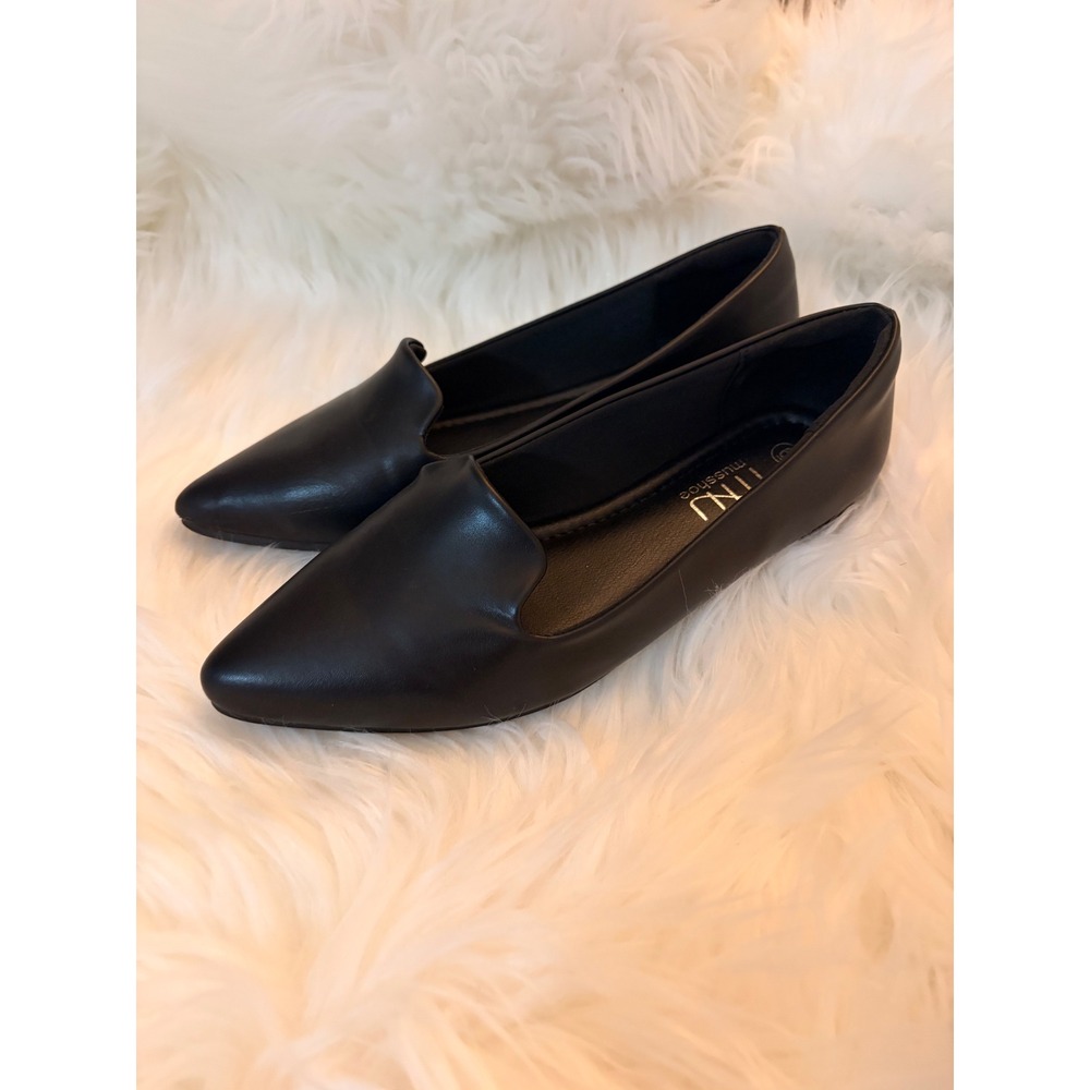 Musshoe Pointed Toe Flats Women Size 6 Black Excellent Minimalist Slip On Shoes